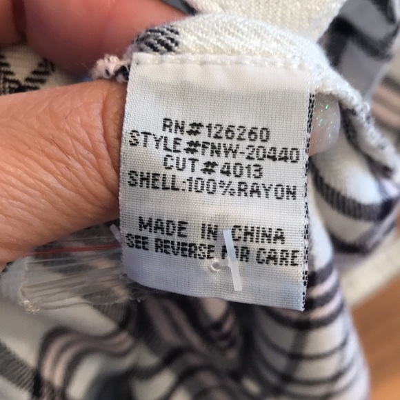 NWOT Valvet Heart. - Picture 4 of 8